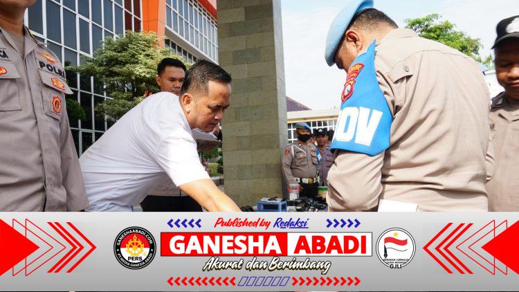 Jelang Lebaran 2026, Polres Gresik Sidak Senjata Api Personel Pastikan Kesiapan Pengamanan Mudik