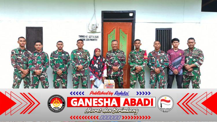 Dansatgas TMMD Ke-127 Kodim 1514/Morotai Berikan Santunan Sembako kepada Warga Desa Mandiri