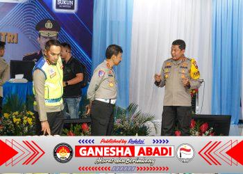 Kunjungi Pos Pengamanan, Kapolda Jateng Tekankan Pelayanan Maksimal kepada Masyarakat