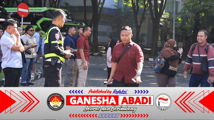 Aksi Heroik Satlantas Polres Gresik, Kejar Bus Mudik hingga Tol Tandes Demi Pasutri Tertinggal