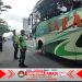Babinsa Kodim 0724/Boyolali Turun Tangan, Bantu Kelancaran Arus Balik di Pospam Pasar Ampel