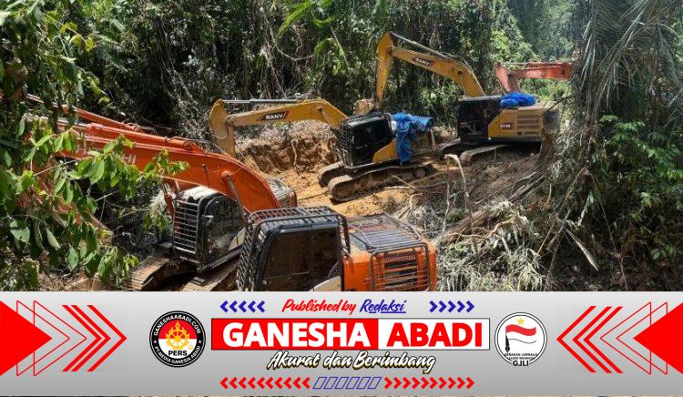 Apreasasi Amankan 12 Ekscavator Backingan TNI, Polda Harus Tindak Termasuk Yang Dipayunginya.