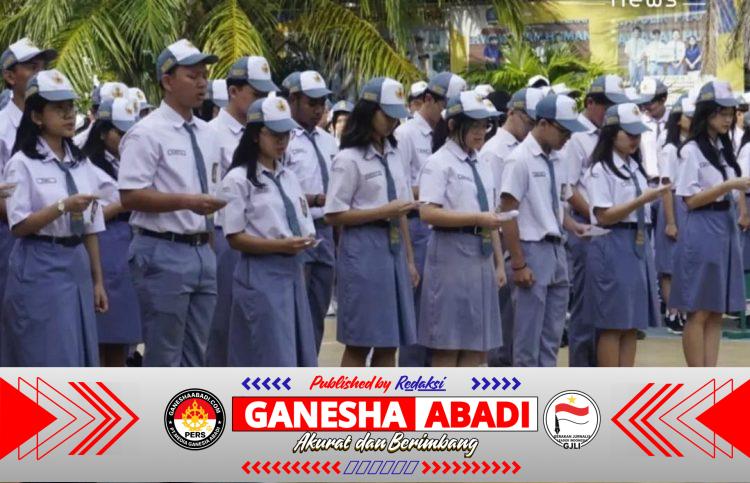 Estafet Kepemimpinan di Lapangan Mardiwiyata, OSIS SMA Katolik Frateran Surabaya Resmi Berganti Nahkoda