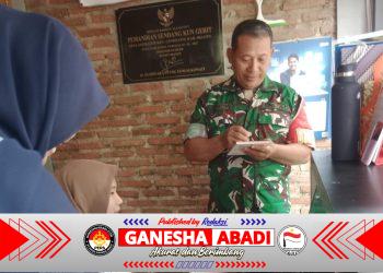 Babinsa Lakukan Pendataan Pengunjung Tempat Wisata, Ciptakan Situasi Aman dan Tertib