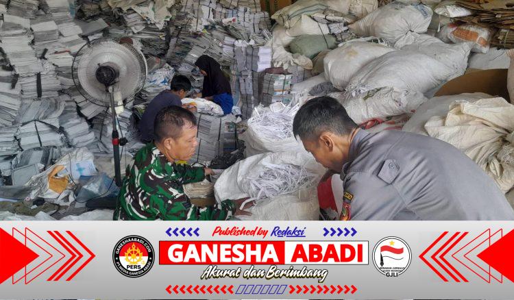 Peran Serta Babinsa Joyotakan Dalam Proses Bank Sampah