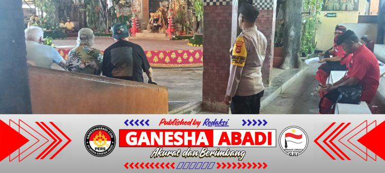Kegiatan Humanis di Kawasan Wisata Budaya, Bhabinkamtibmas Kesiman Petilan Perkuat Pengamanan Barong Dance di Denpasar Timur