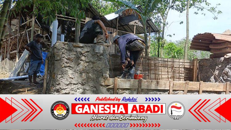 Penuh Semangat, Jembatan Beton Garuda di Sambeng Segera Jadi Akses Andalan Warga