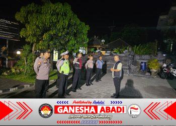 POLSEK DENPASAR TIMUR PERKETAT PENGAMANAN MALAM MINGGU, PATROLI INTENSIF CEGAH KRIMINALITAS DAN GANGGUAN KAMTIBMAS