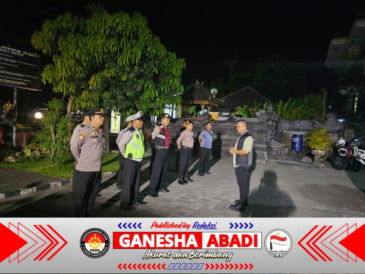 POLSEK DENPASAR TIMUR PERKETAT PENGAMANAN MALAM MINGGU, PATROLI INTENSIF CEGAH KRIMINALITAS DAN GANGGUAN KAMTIBMAS
