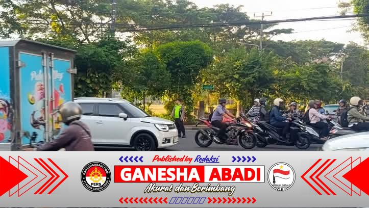 Satlantas Polresta Denpasar Intensifkan Pengaturan Lalu Lintas di Simpang Mataram, Antisipasi Kepadatan Jam Sibuk