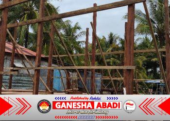 TMMD Ke-128 Kodim 1710/Mimika Gunakan Kayu Besi Berkualitas untuk Bangun Rumah Layak Huni di Kampung Keakwa