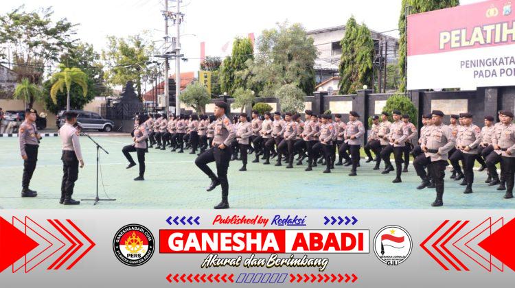 Polresta Banyuwangi Gelar Simulasi Sispam Mako dan Latihan Dalmas, Antisipasi May Day 2026