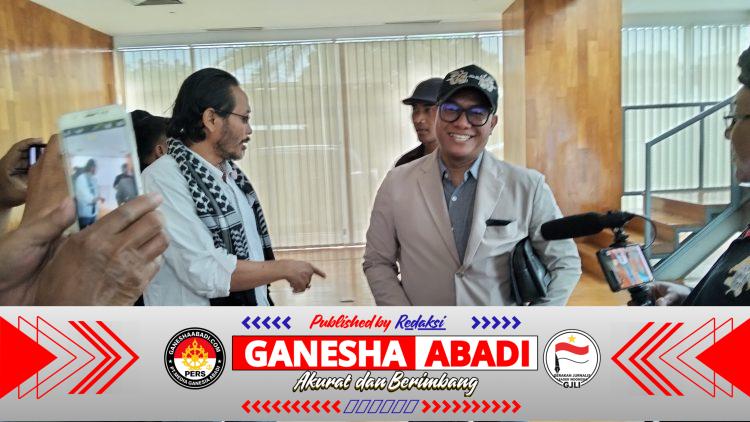 AKTIVIS & MEDIA BANYUWANGI GERUDUK KANTOR PERHUTANI JAKARTA
