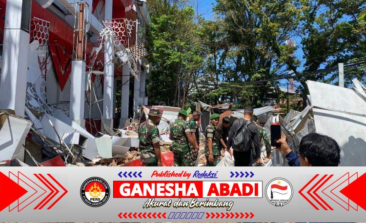 Reaksi Cepat Prajurit TNI Tangani Dampak Gempa M 7,6 di Sulawesi Utara