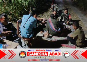Babinsa Turun Malam, Hadirkan Rasa Aman di Desa Krobokan