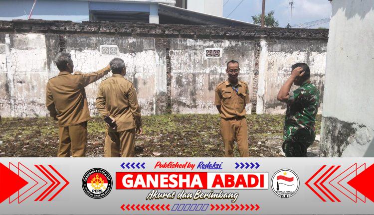 Danramil 03 Serengan Dampingi Sekda Kota Surakarta Cek Rumah Pahlawan Brigjen Slamet Riyadi Yang Mau Di Rehab