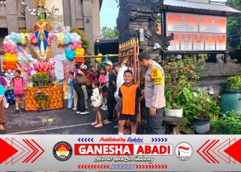 Polsek Denpasar Utara Tertibkan Manusia Silver dan Anak Punk di Simpang Gatot Subroto