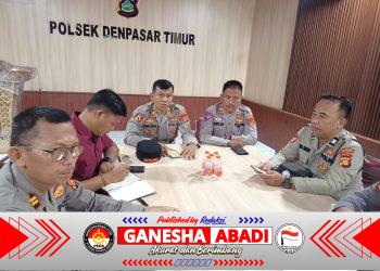 Kapolsek Dentim Gelar Ngopi Kamtibmas Bersama Pengurus Komunitas Mobil Kuno di Kebon Vintage Cars Bali