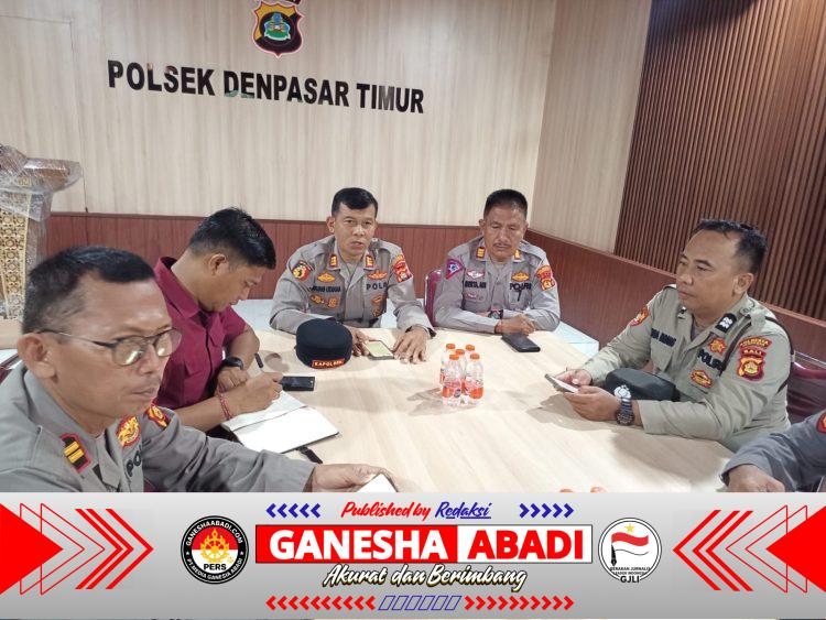 Kapolsek Dentim Gelar Ngopi Kamtibmas Bersama Pengurus Komunitas Mobil Kuno di Kebon Vintage Cars Bali