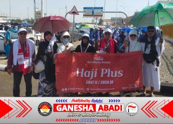Jamaah Haji Plus Jawa Timur Tiba di Tanah Suci, Siap Jalankan Prosesi Ibadah Haji 1447 H