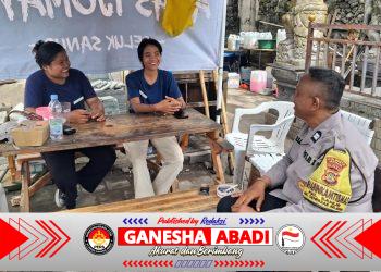 Bhabinkamtibmas Kelurahan Sanur Sambangi Pengunjung Pantai dan Sampaikan Himbauan Kamtibmas