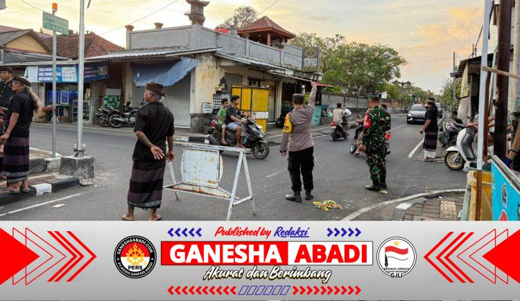 Bhabinkamtibmas Desa Kesiman Petilan Kawal Kunjungan Wakil Walikota Denpasar dalam Pembinaan Sekaa Arja PKB 2026