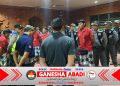 Bhabinkamtibmas Kel. Sumerta Edukasi Warga Tentang Kamtibmas dan Layanan 110 Saat Giat Pendataan Duktang