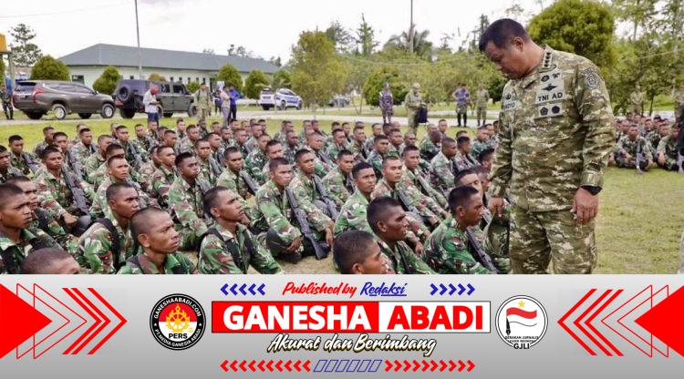 Wapang TNI Dampingi Menhan RI Tinjau Kesiapan Yonif TP 805/KSW di Papua Barat