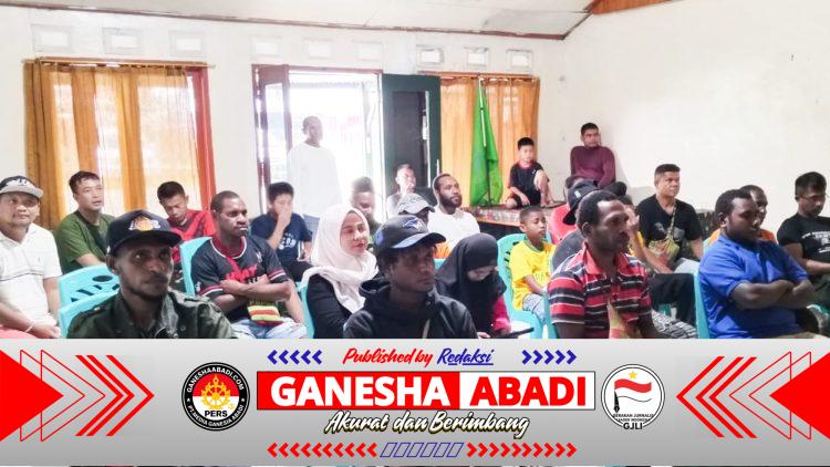 Nobar Piala Dunia dan Makan Bersama, Koramil 1710-02/Timika Perkuat Kemanunggalan TNI-Rakyat