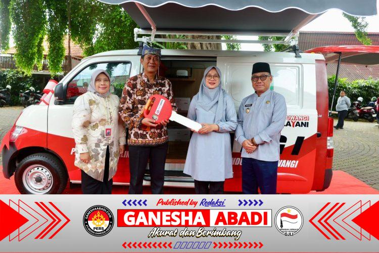 Perkuat Layanan Publik, Pemkab Terima Bantuan Mobil Pelayanan Adminduk