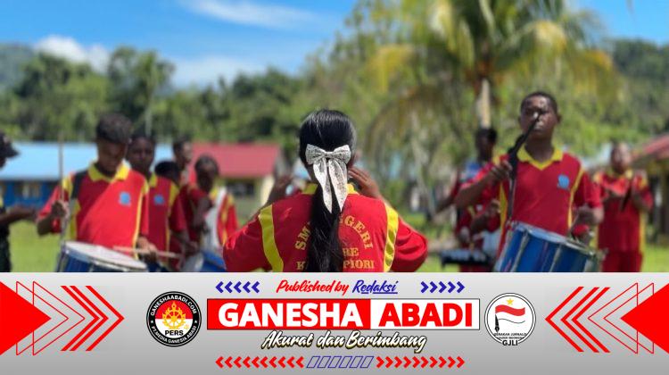 Bukan Sekadar Bermain Musik, Inilah Cara Prajurit Yonif TP 859/RBK Membentuk Disiplin dan Jiwa Nasionalisme Generasi Muda di Kampung Wakre.