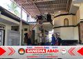 Babinsa Pakistaji dan BPD Desa Pakistaji Kompak Gelar Kerja Bakti Perbaiki Masjid Jelang Musim Hujan