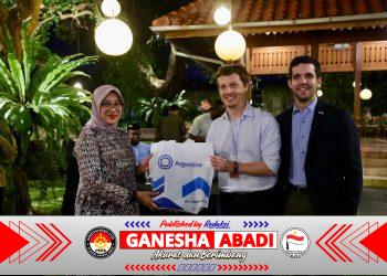 Ke Banyuwangi Sharing Pengelolaan Pertanian Berkelanjutan, Delegasi Argentina Terkesan dengan Vibes Hutan Banyuwangi