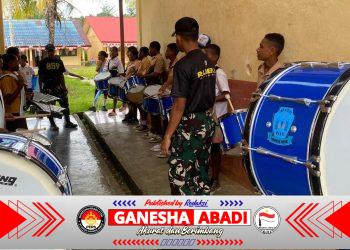 DARI KETUKAN MENJADI KEBANGGAAN! SEMANGAT DRUMBAND SMP NEGERI 7 WAKRE TERUS DITEMPA