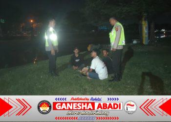 Patroli Malam di Bantaran Sungai Taman Pancing, Polsek Denpasar Selatan Imbau Warga Jaga Kamtibmas