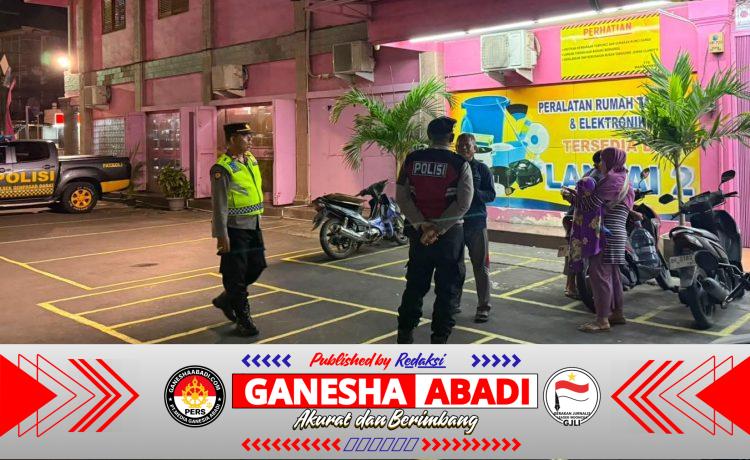 Patroli Blue Light Polsek Denbar Sisir Kawasan Pertokoan dan Perbankan, Cegah Aksi Kriminalitas Malam Hari