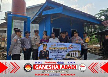 ​Menabur Bakti Menyemai Sehat: Sentuhan Humanis Polres Musi Rawas Hadirkan Sanitasi Layak di Bangun Jaya,,,