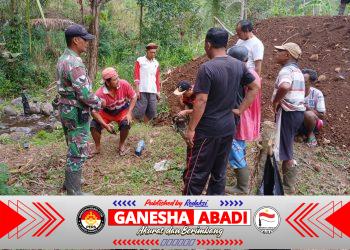 Gotong Royong Babinsa dan Warga Desa Candi, Wujud Nyata Kebersamaan dan Kepedulian Lingkungan
