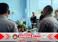 Wujud Empati Mendalam, Polres Musi Rawas Sambangi Korban Laka Lantas Saat Pengawalan Jemaah Haji