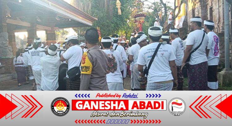 Sinergi Bhabinkamtibmas dan Pecalang Amankan Prosesi Pengebek di Pura Agung Kesiman Petilan