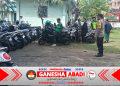 Ciptakan Kamtibmas Kondusif, Bhabinkamtibmas Kesiman Petilan Kawal Pelaksanaan Sholat Jumat di Musholla Al Falah