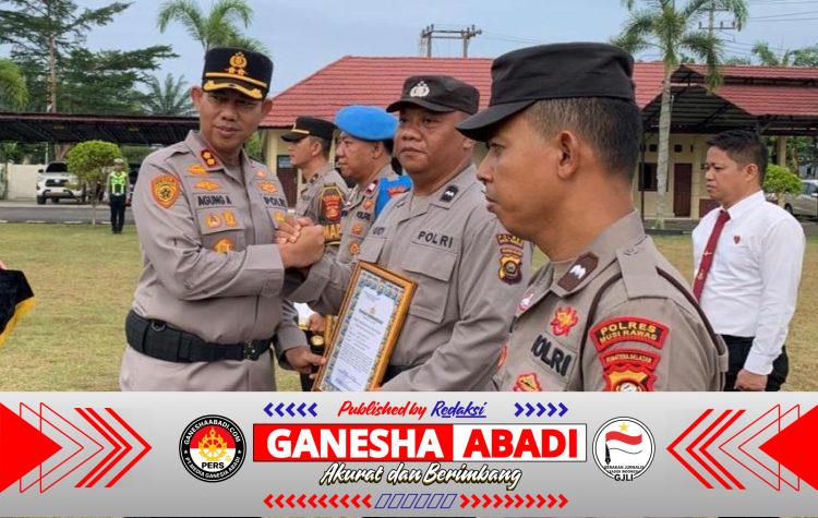 Kapolres Musi Rawas Beri Penghargaan kepada Puluhan Personel Berprestasi, Apresiasi Dedikasi dan Loyalitas dalam Bertugas,,,