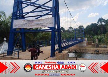 Viral di berbagai platform media sosial, proyek pembangunan jembatan di kawasan Sungai Malus, Batu Pepe Kelurahan Petanang,
