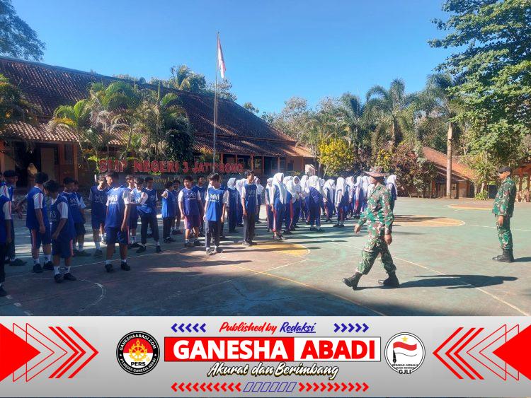 Ratusan Siswa SMPN 3 Jatisrono Dilatih Baris Berbaris Oleh TNI