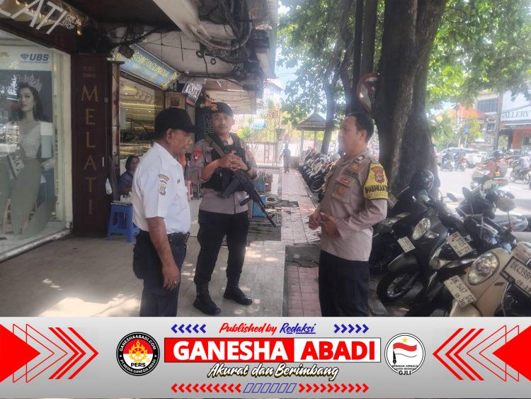 Sampaikan Pesan Kamtibmas, Bhabinkamtibmas Desa Dauh Puri Kangin Laksanakan Sambang Dialogis