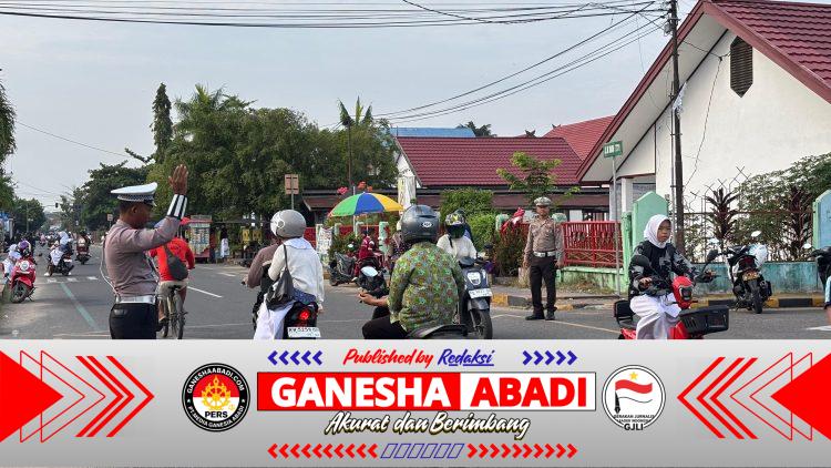 Personel Polres Barsel Laksanakan Gatur Pagi di Sejumlah Titik Rawan Kepadatan Kota Buntok