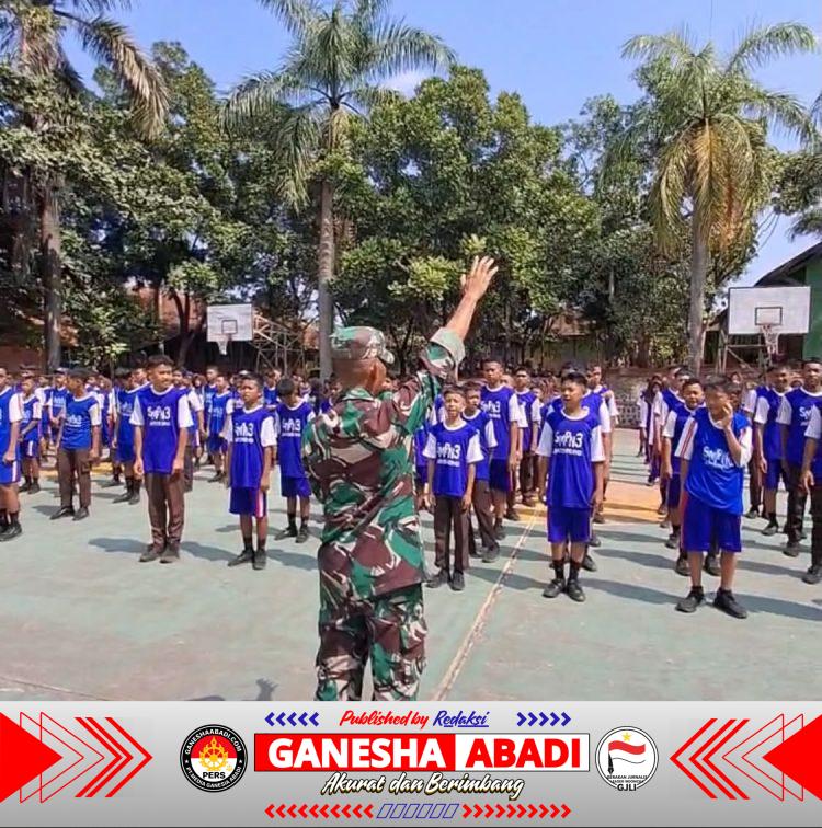 Babinsa Jatisrono Tanamkan Disiplin dan Wawasan Kebangsaan kepada Pelajar