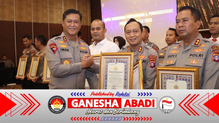 Luar Biasa Kapolres Barsel Terima 3 (Tiga) Penghargaan Dari Kapolri dan Menpan-RB di Serahkan Kapolda Kalteng.