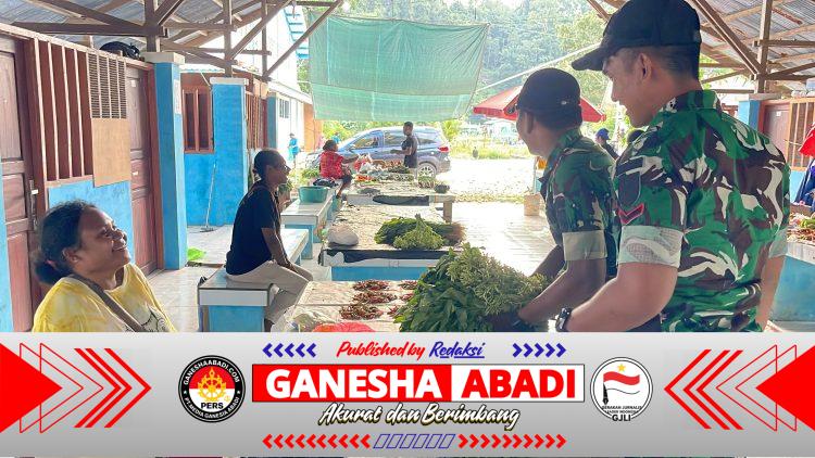 Bukan Sekadar Membeli, Prajurit Yonif TP 859/RBK Hadirkan Senyum Mama-Mama Supiori Melalui Program MAKMUR