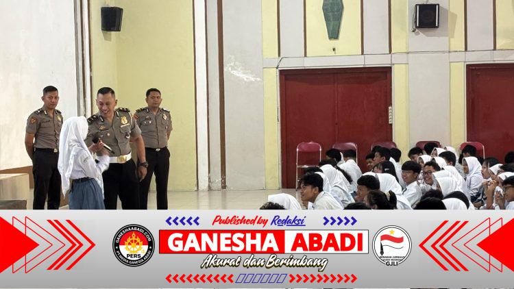 Polrestabes Surabaya Sosialisasikan Pemahaman AI kepada Siswa SMA Negeri 1 Surabaya